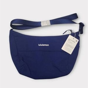 Lululemon Sling Crossbody Bag 2L